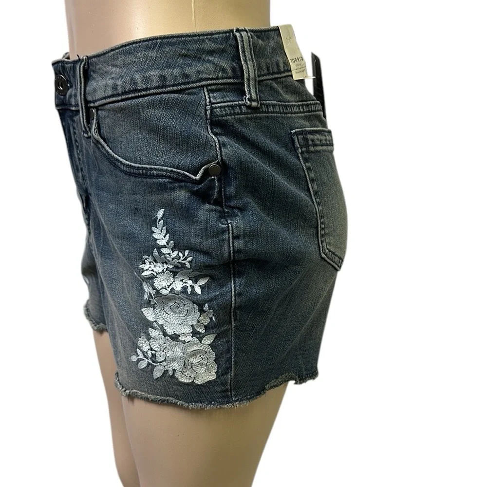 torrid Dark Wash Denim Shorts with White Floral Embroidery